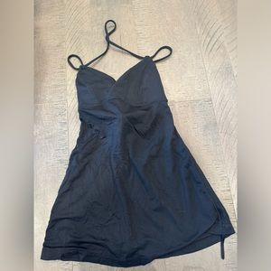 Lululemon black tank